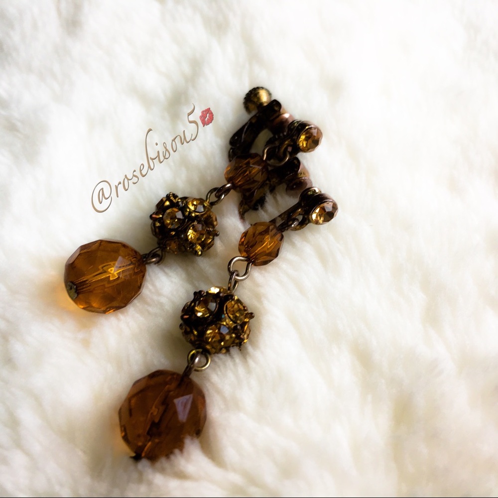 {Vintage} Screw Back Crystal Drop Earrings - Picture 2 of 3